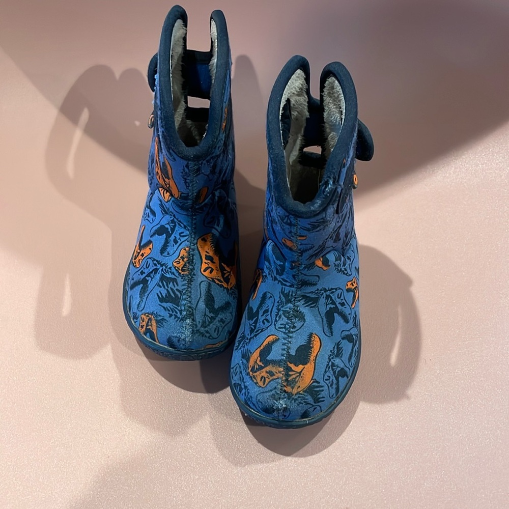Baby bogs dinosaur toddler size 7